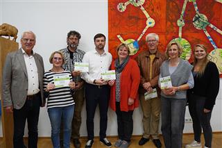 Vertreter der Gewinner*innen in der Kategorie „Teams“